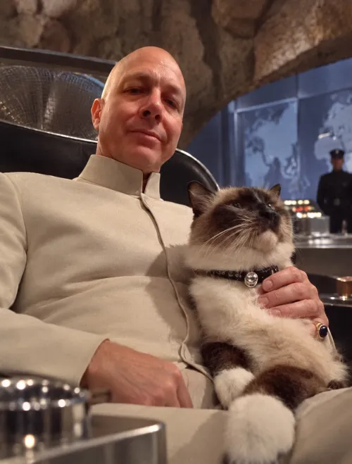 Blofeld with Cat